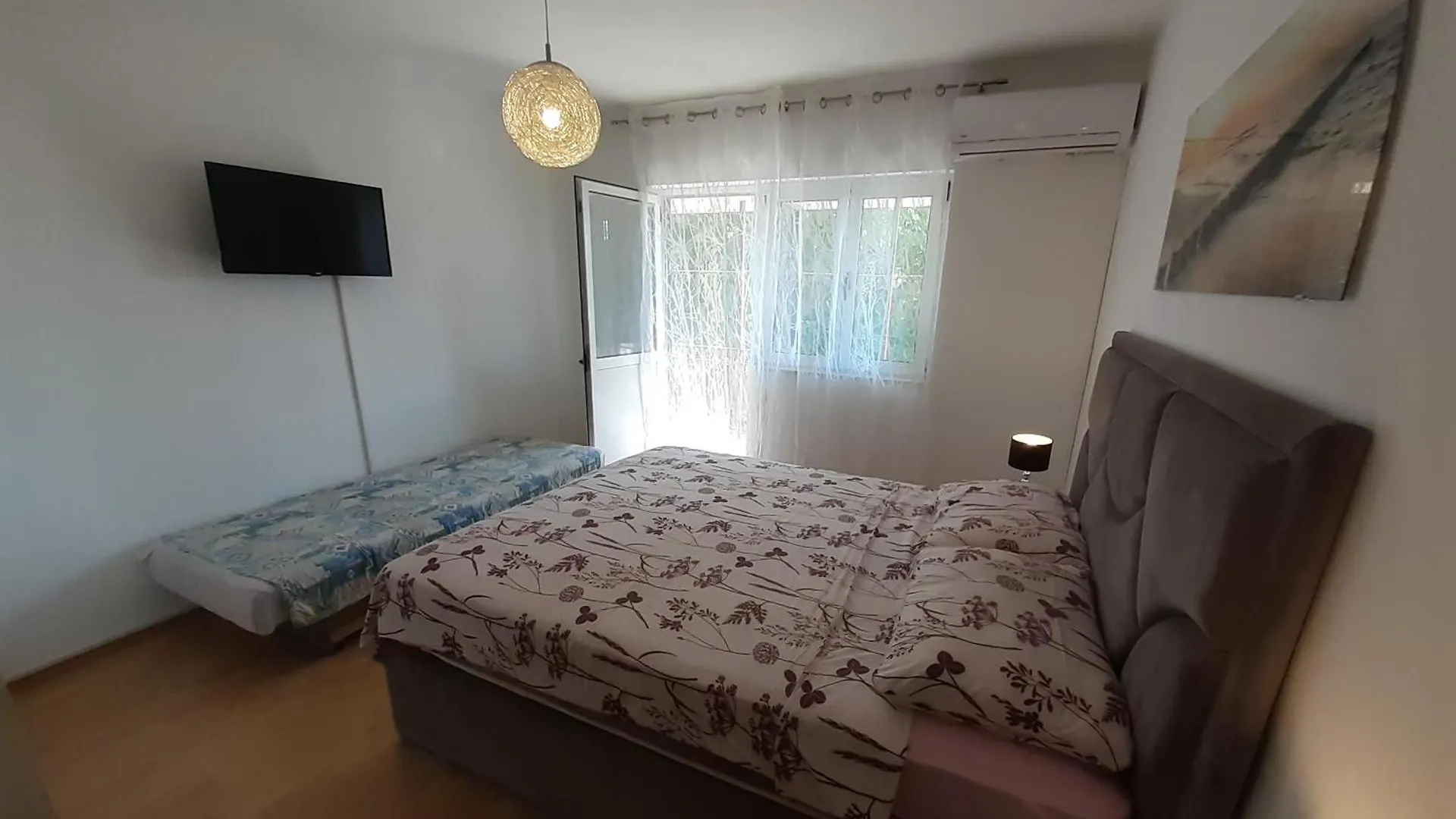 Apartmani Mario Pakoštane 0*,