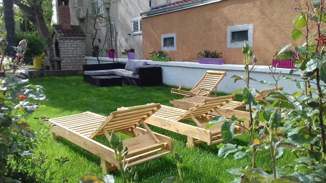 Apartmani Mario Pakoštane Chorwacja